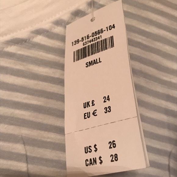 Brand new Abercrombie & Fitch long sleeve tee - Picture 6 of 6